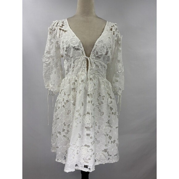 Storia Mini Dress White Lace Large Plunge Neckline V-neck Backless Eyelet - Picture 3 of 12